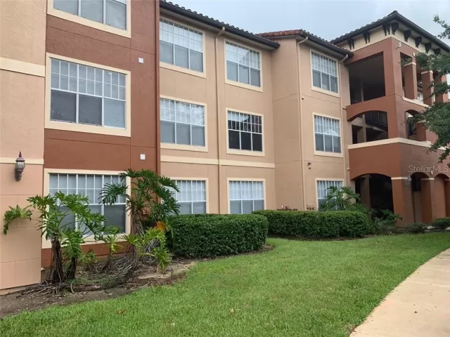MLS: O5817894 Condo For Sale