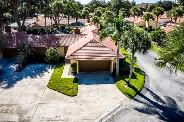 MLS: O5822614 Condo For Sale