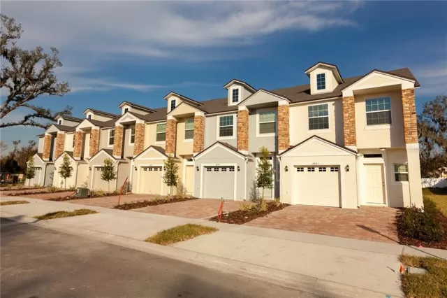 MLS: O5823150 Condo For Sale