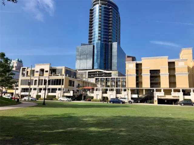 MLS: O5823833 Condo For Sale