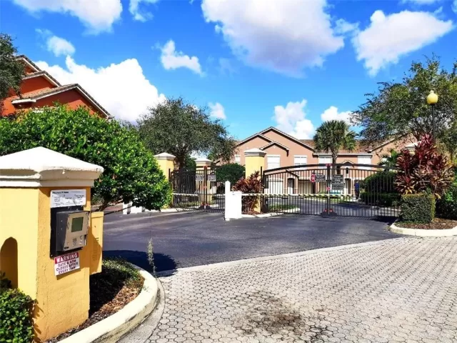 MLS: O5824918 Condo For Sale