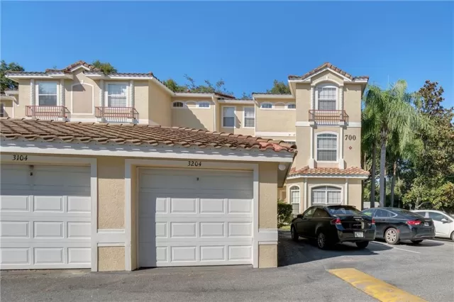 MLS: O5827311 Condo For Sale