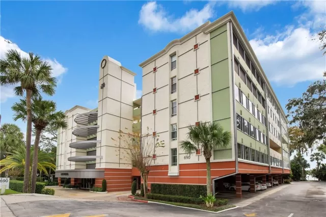 MLS: O5831530 Condo For Sale