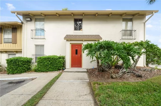 MLS: O5832403 Condo For Sale