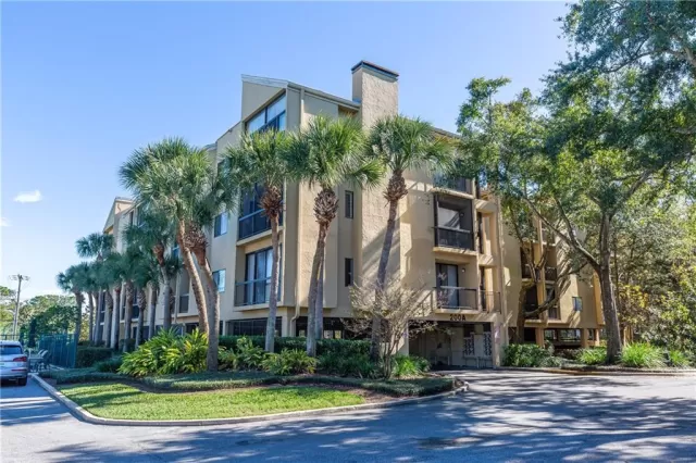 MLS: O5835795 Condo For Sale