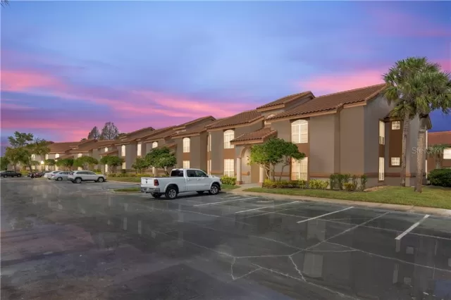MLS: O5837128 Condo For Sale