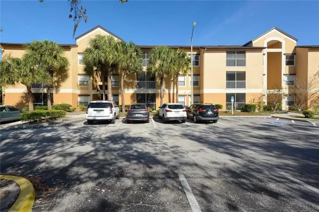 MLS: O5838269 Condo For Sale