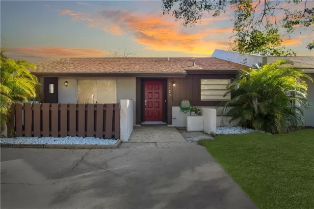 MLS: O5840107 Condo For Sale