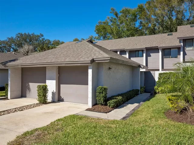 MLS: O5842622 Condo For Sale