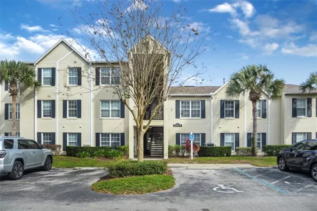 MLS: O5842890 Condo For Sale