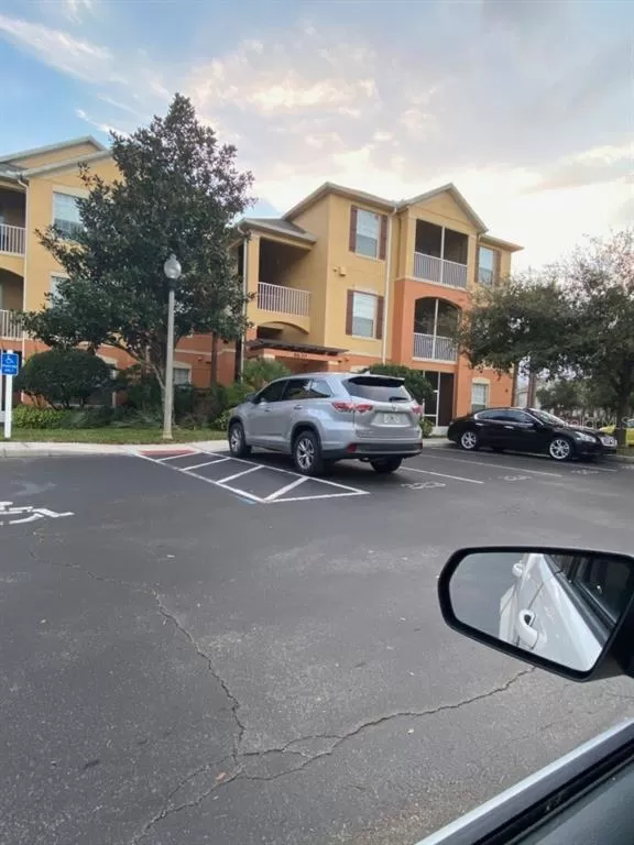 MLS: O5846284 Condo For Sale