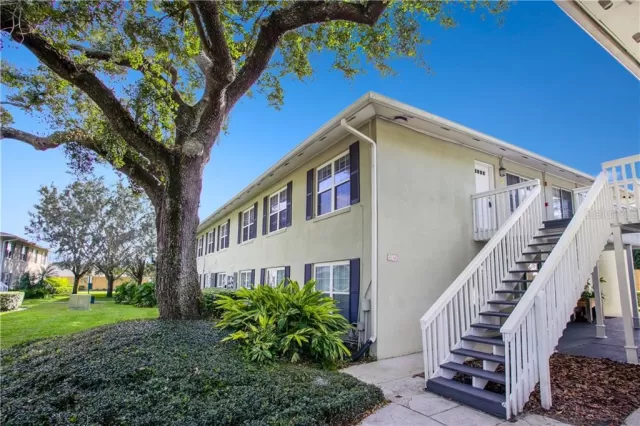 MLS: O5846453 Condo For Sale