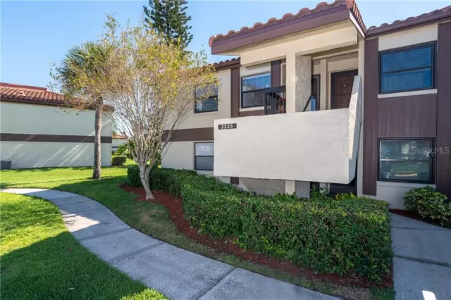 MLS: O5847837 Condo For Sale