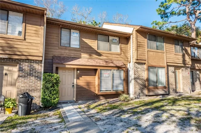 MLS: O5848888 Condo For Sale