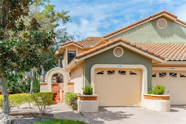 MLS: O5849470 Condo For Sale