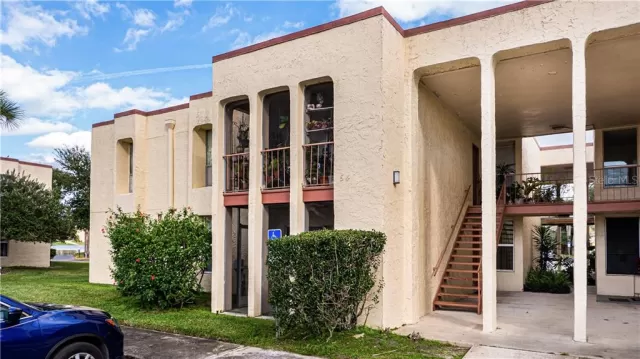 MLS: O5850626 Condo For Sale