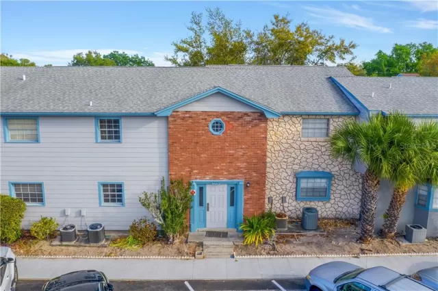 MLS: O5851300 Condo For Sale