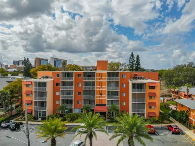 MLS: O5851435 Condo For Sale