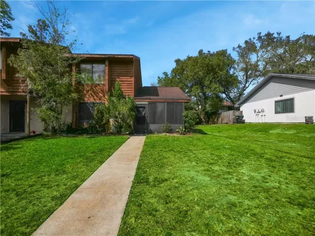 MLS: O5852379 Condo For Sale