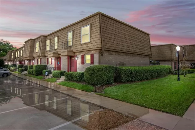 MLS: O5852459 Condo For Sale