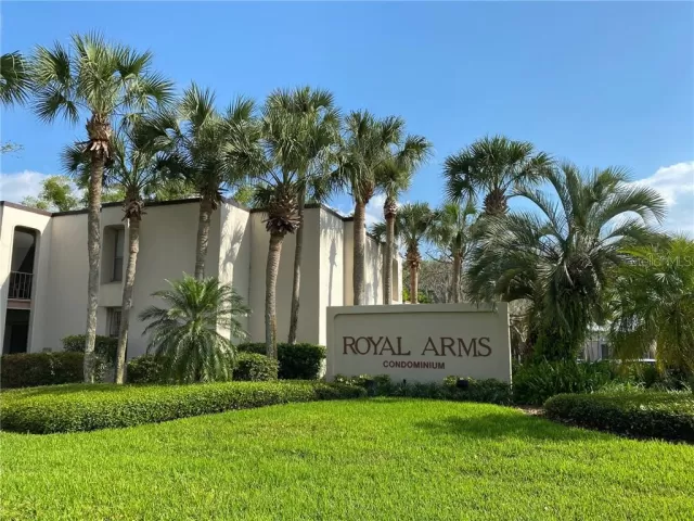 MLS: O5854495 Condo For Sale