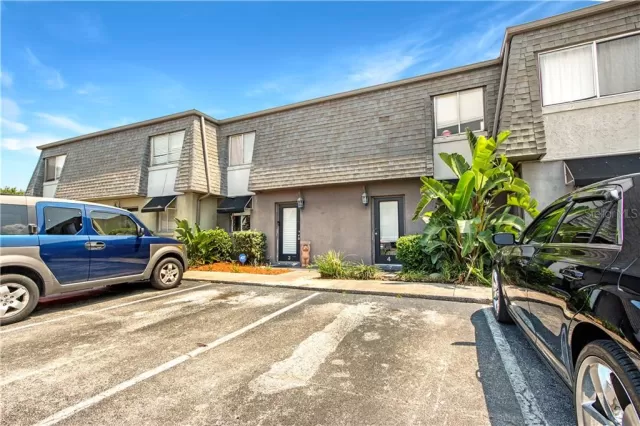 MLS: O5856335 Condo For Sale