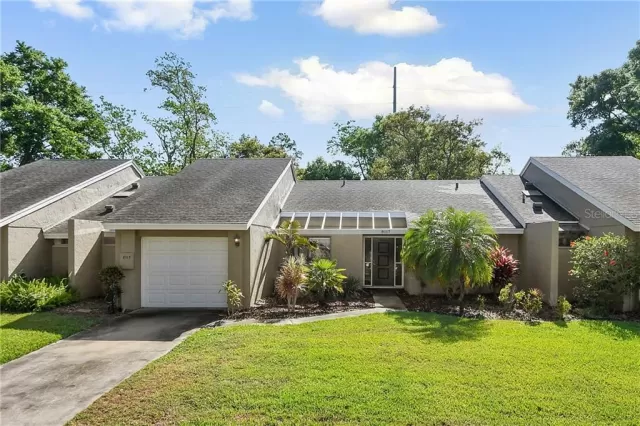 MLS: O5856599 Condo For Sale