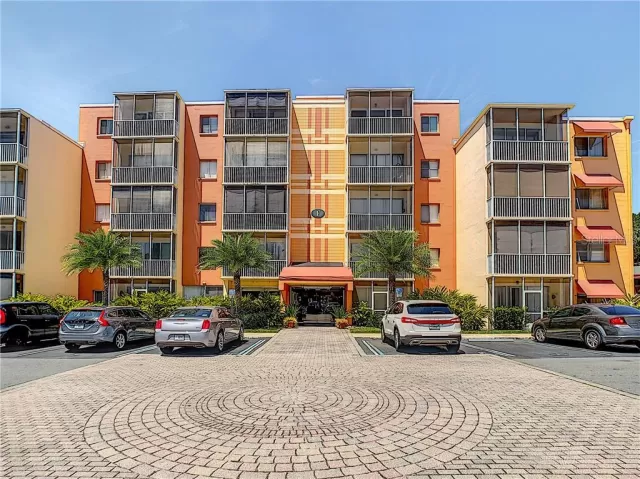 MLS: O5859210 Condo For Sale