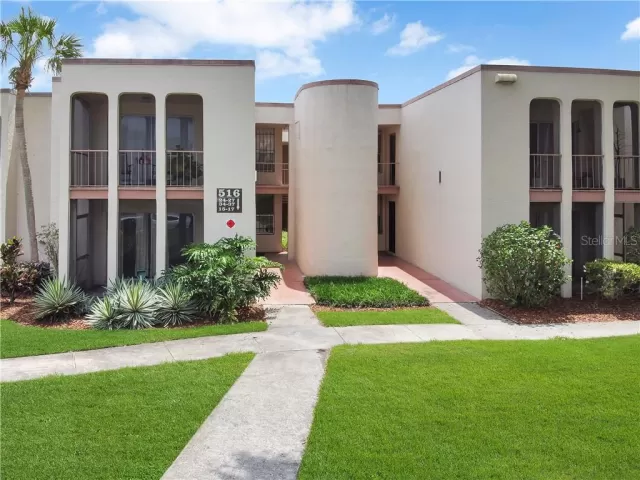 MLS: O5859947 Condo For Sale