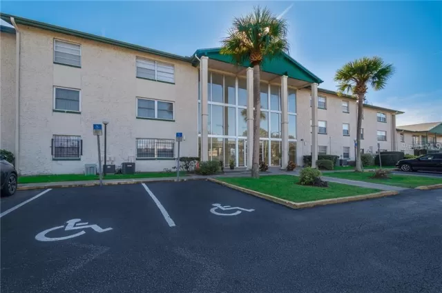 MLS: O5860758 Condo For Sale