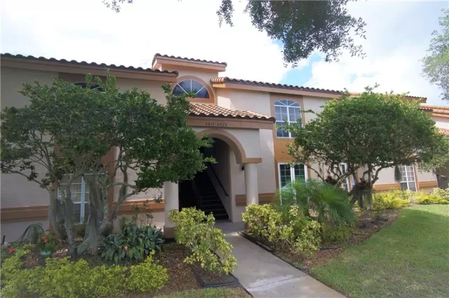 MLS: O5861037 Condo For Sale