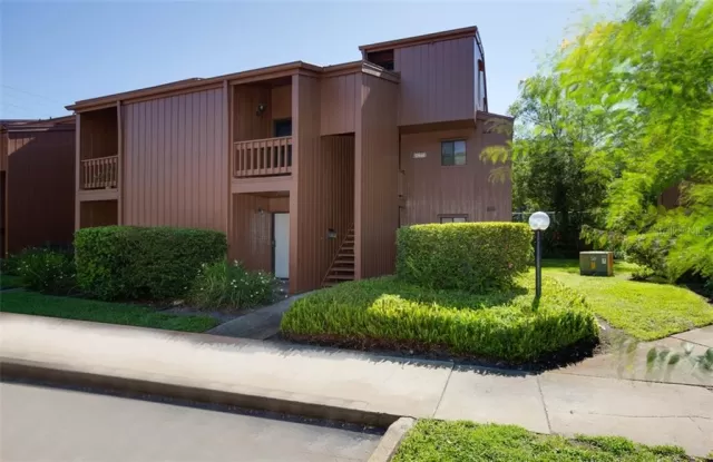 MLS: O5861131 Condo For Sale