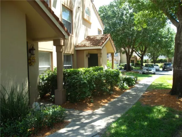 MLS: O5862147 Condo For Sale