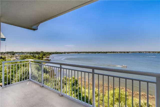 MLS: O5863188 Condo For Sale