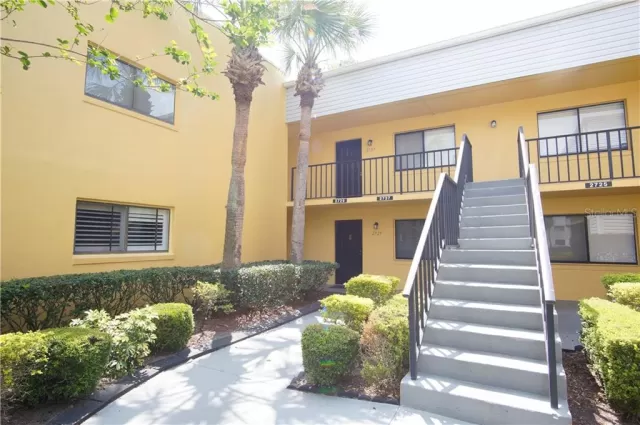 MLS: O5864482 Condo For Sale