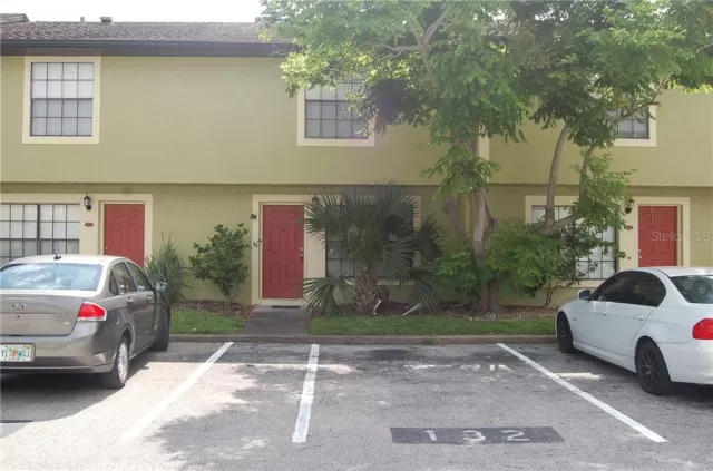 MLS: O5864832 Condo For Sale