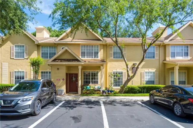 MLS: O5865587 Condo For Sale