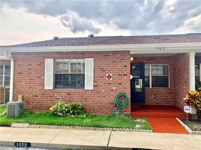 MLS: O5866982 Condo For Sale