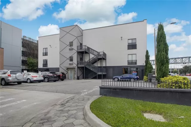 MLS: O5870407 Condo For Sale