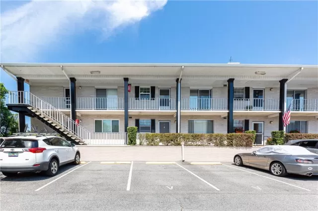 MLS: O5871173 Condo For Sale