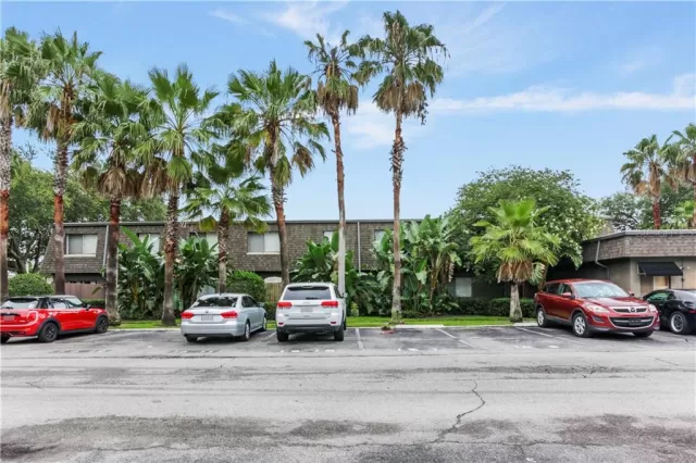 MLS: O5871981 Condo For Sale