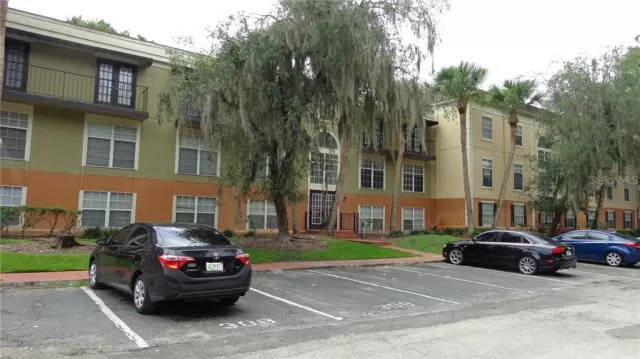 MLS: O5873583 Condo For Sale