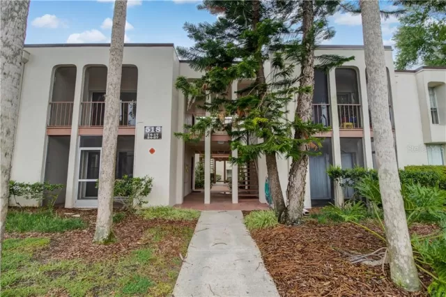 MLS: O5873669 Condo For Sale