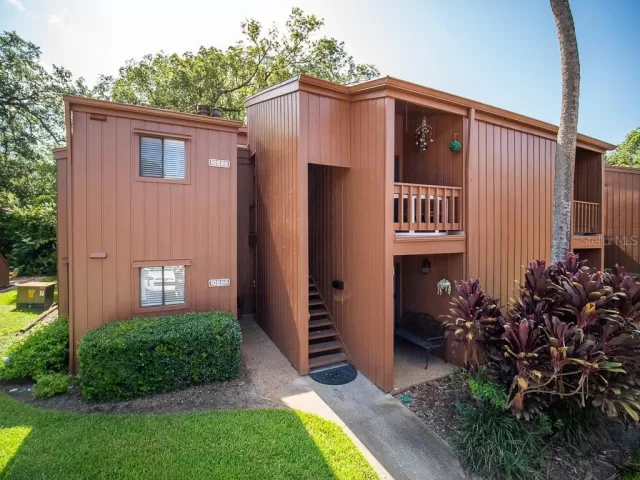 MLS: O5874510 Condo For Sale