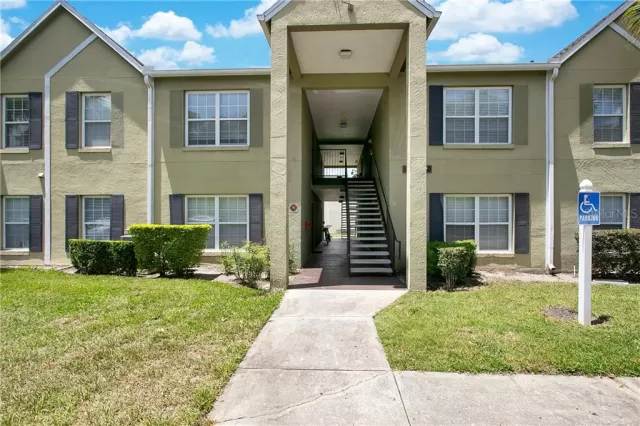 MLS: O5874810 Condo For Sale