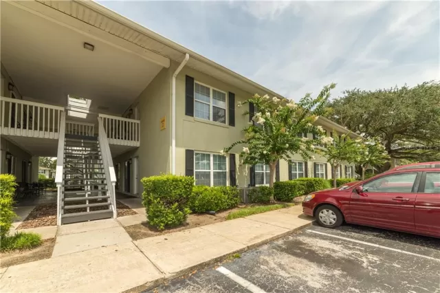 MLS: O5874935 Condo For Sale