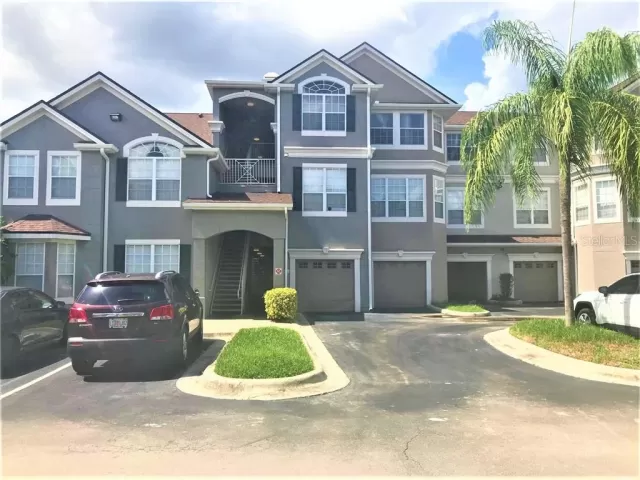 MLS: O5876806 Condo For Sale