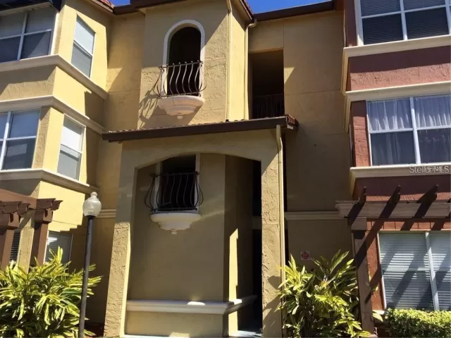 MLS: O5876965 Condo For Sale