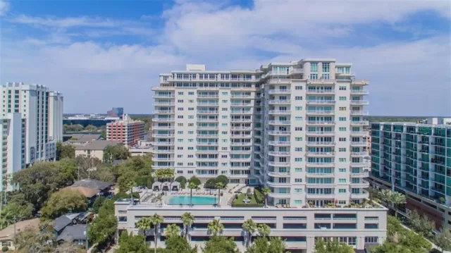 MLS: O5877003 Condo For Sale