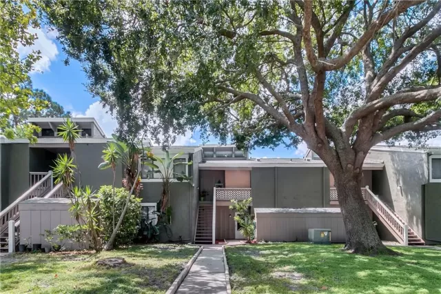 MLS: O5877356 Condo For Sale